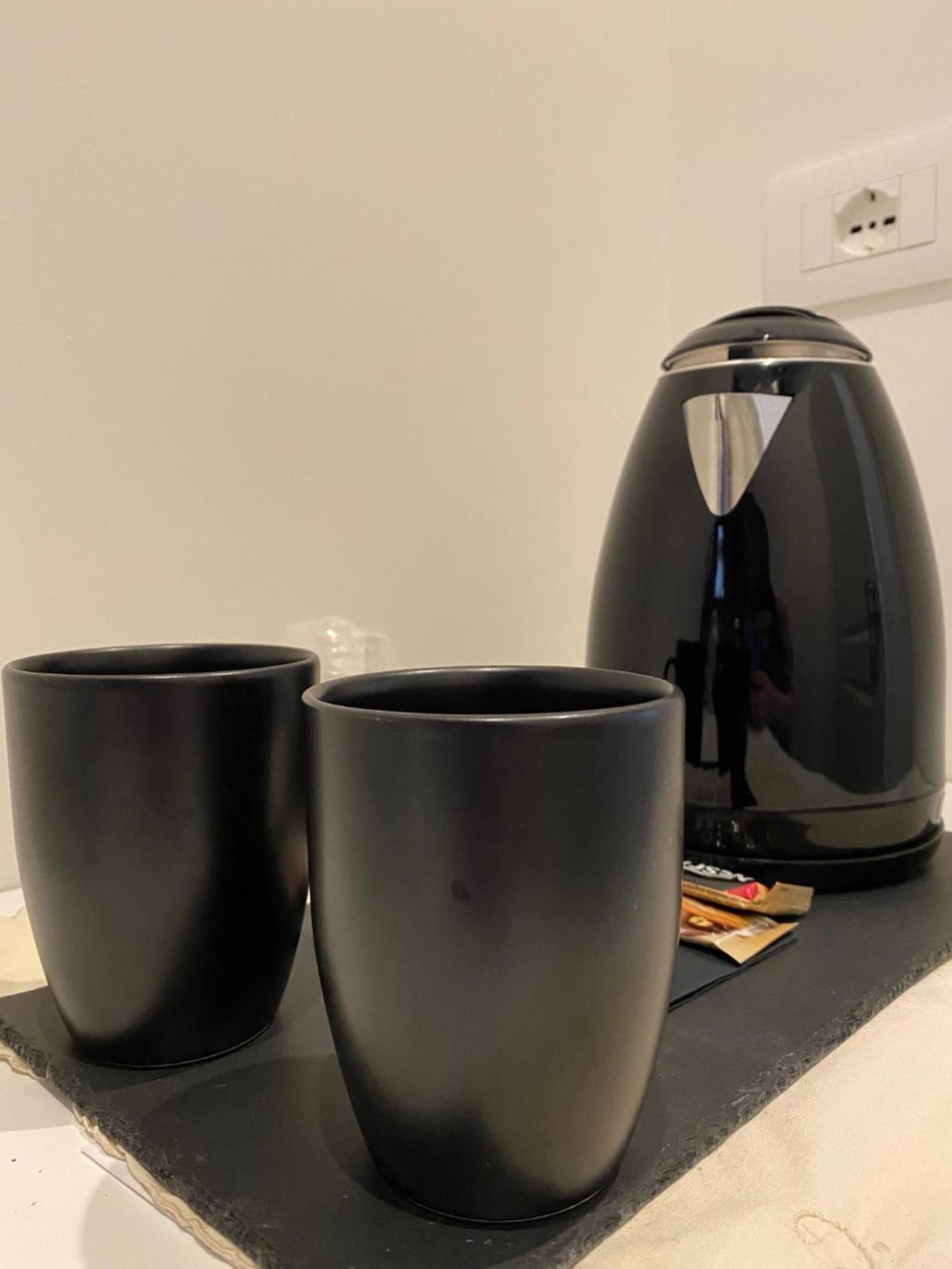 Vicolo Delle Belle Suite 泰拉奇纳 外观 照片